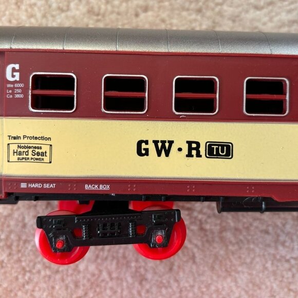 2 Vintage GWR TU Train Carriage Models Nobleness Hard Seat Fire Alarm System - Picture 11 of 16